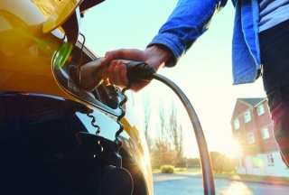  Pourquoi le droit à la prise ne suffit plus en copropriété pour la recharge...

